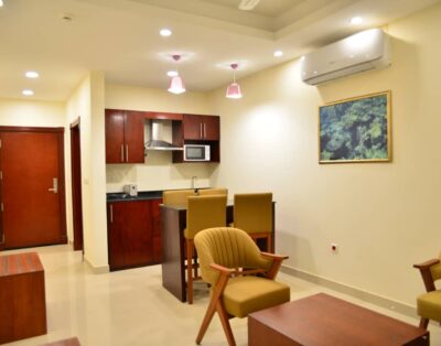 Apartment Suite with Free Wi-Fi | Complimentary Breakfast + Gym On-Site